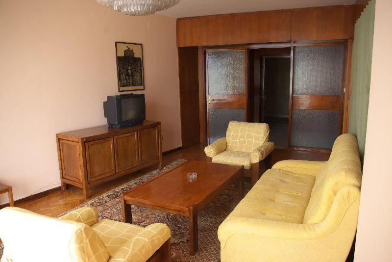 סנדנסקי Hotel Saint Vrach מראה חיצוני תמונה
